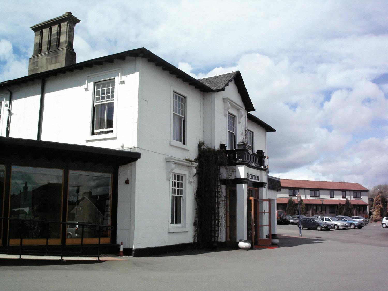 Castlecary House Hotel Екстериор снимка