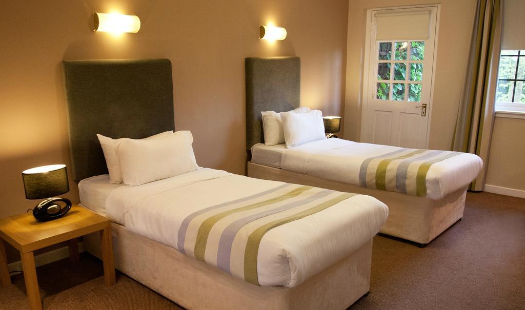 Castlecary House Hotel Екстериор снимка